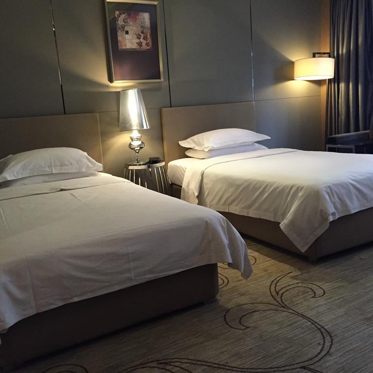 Ramada By Wyndham Xian Bell Tower Hotel Kültér fotó