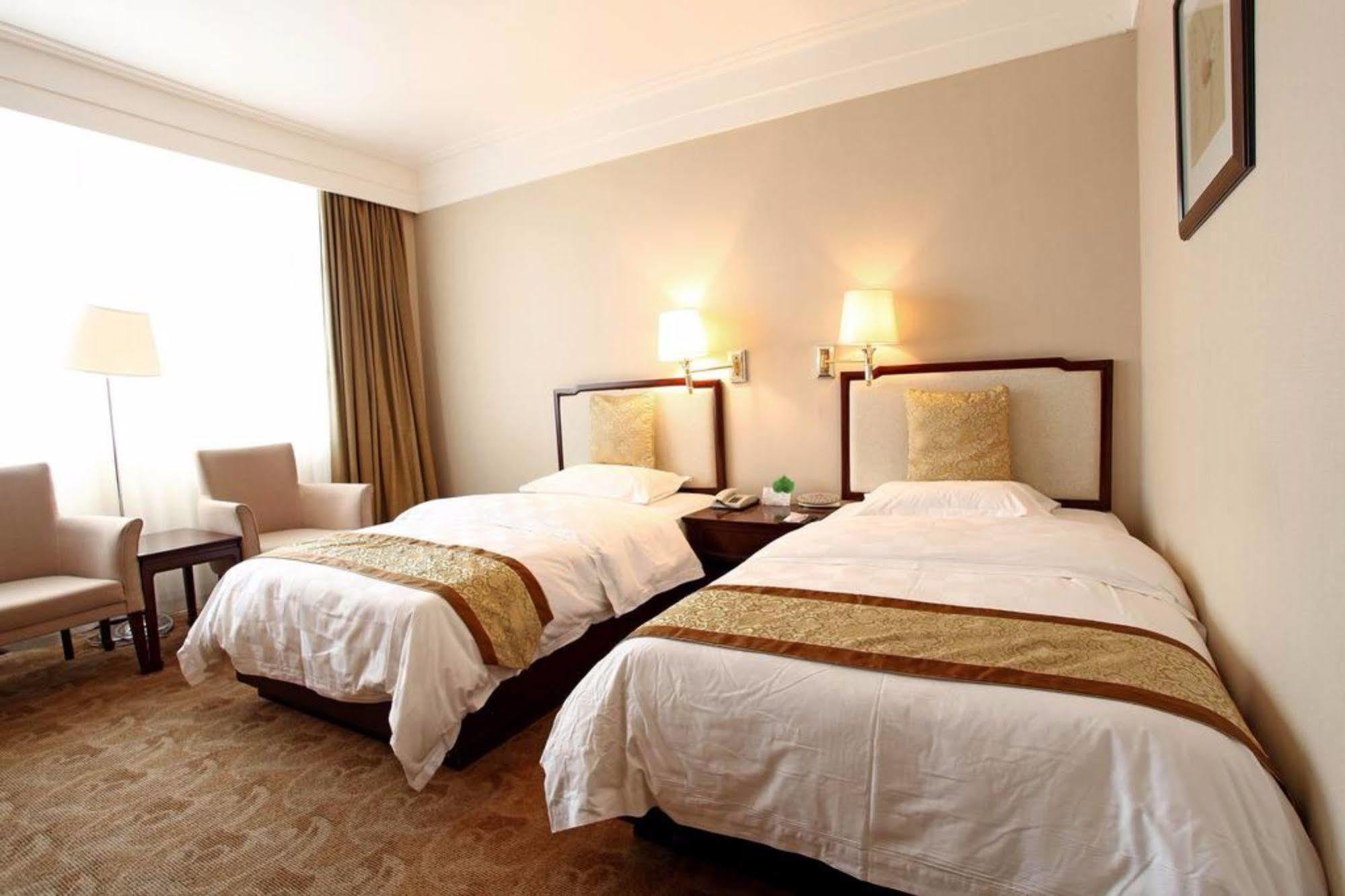 Ramada By Wyndham Xian Bell Tower Hotel Kültér fotó