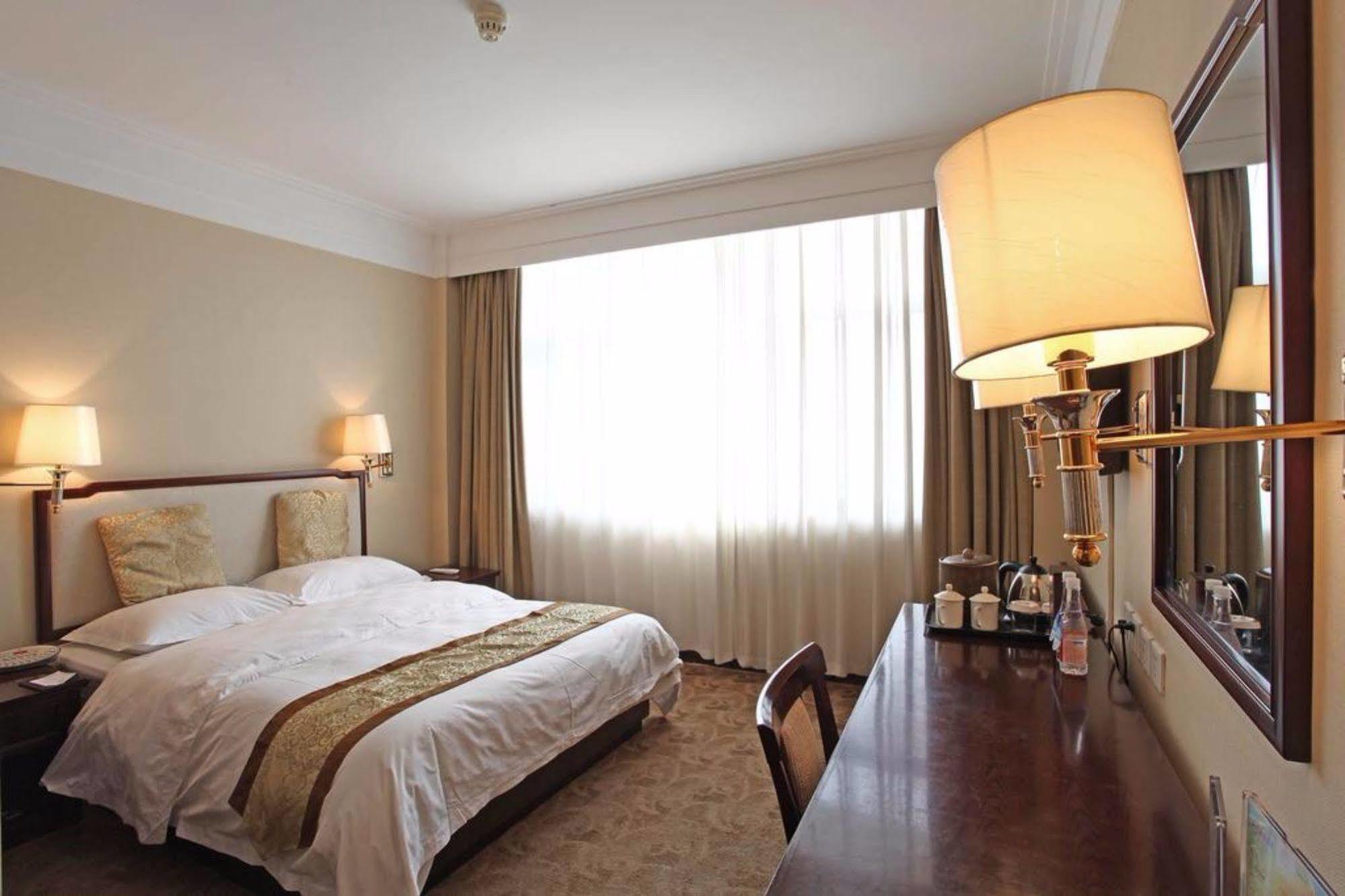 Ramada By Wyndham Xian Bell Tower Hotel Kültér fotó
